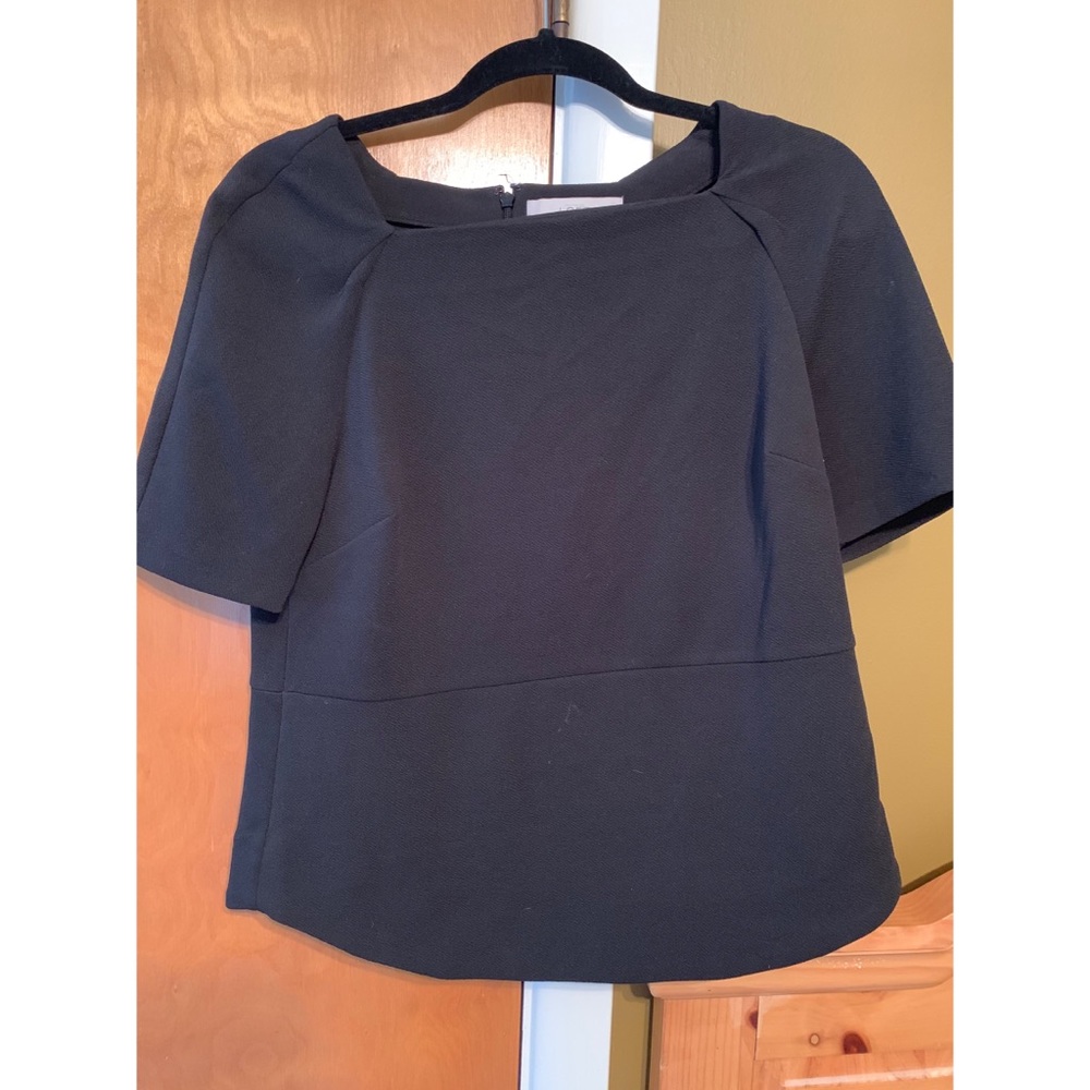 Ann Taylor loft black soft flattering top